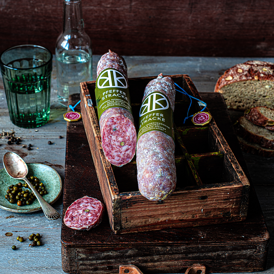 kk_PfefferStracke Pfeffer-Stracke – Ahle Wurst naturgereift mit grünem Pfeffer